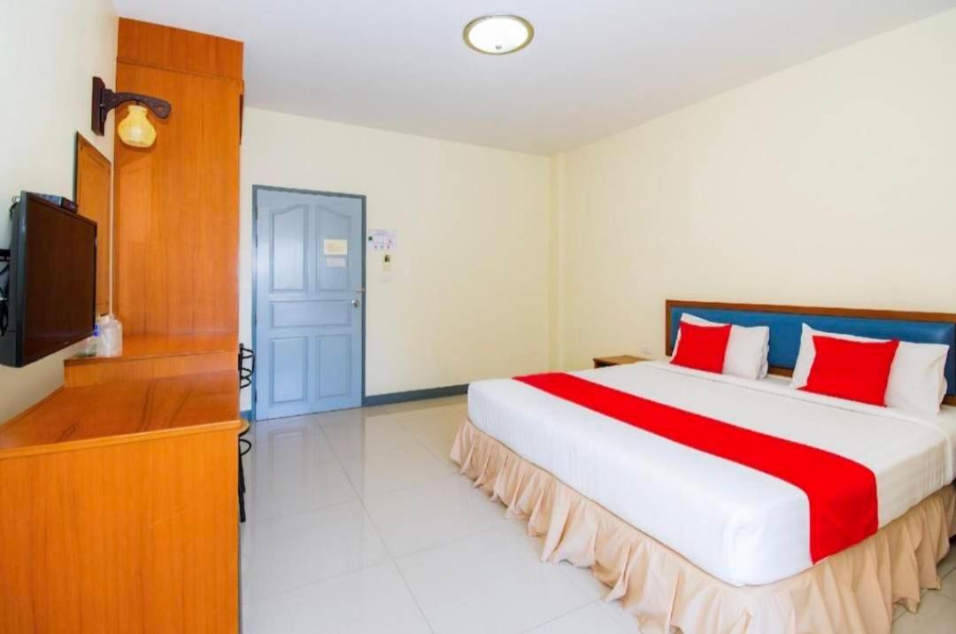 OYO 382 Baan Poemsuk Hotel Hua Hin Bagian luar foto