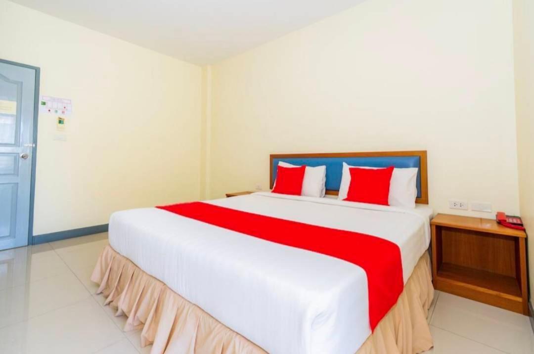 OYO 382 Baan Poemsuk Hotel Hua Hin Bagian luar foto