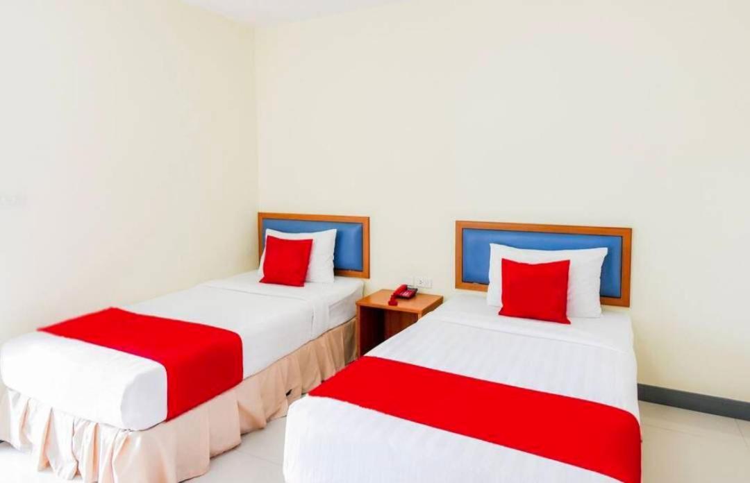 OYO 382 Baan Poemsuk Hotel Hua Hin Bagian luar foto